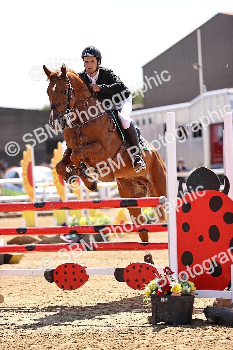 SBM_009967 - Class 9 - Senior Foxhunter - 1.20m Open