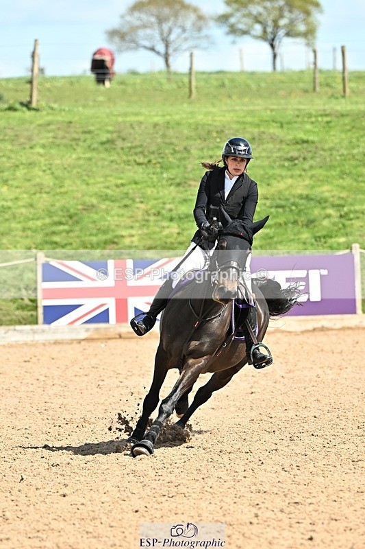 250416-132831-01084 - Cls 4 Newcomers and 1.10m