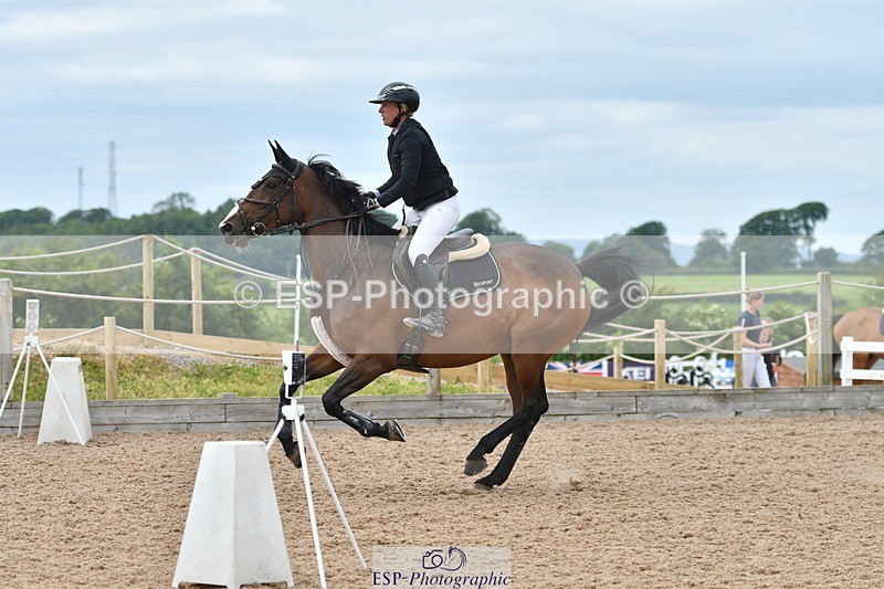 240609A-141701-06093 - Cls 19 Snr Foxhunter and 1.20m Open