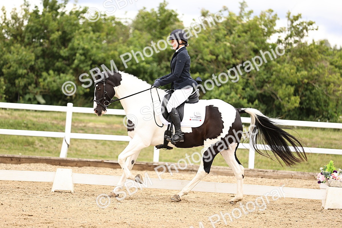 SBM_002766 - Class 2 - Novice 4 - 12.00-13.10