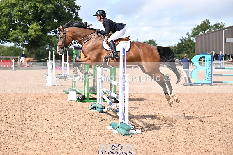 250827B-133307-00591 - Cls 4 Snr Newcomers 1.10m