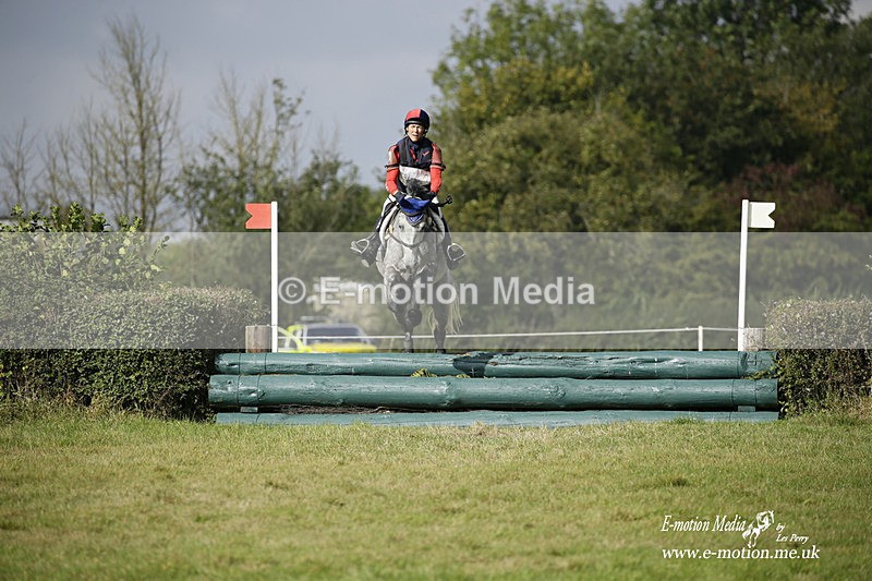  WWHT 171021 2990 - Intermediate (0.90m)  17/10/21