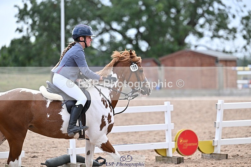 250826-154318-00171 - Clear Round and 60cm