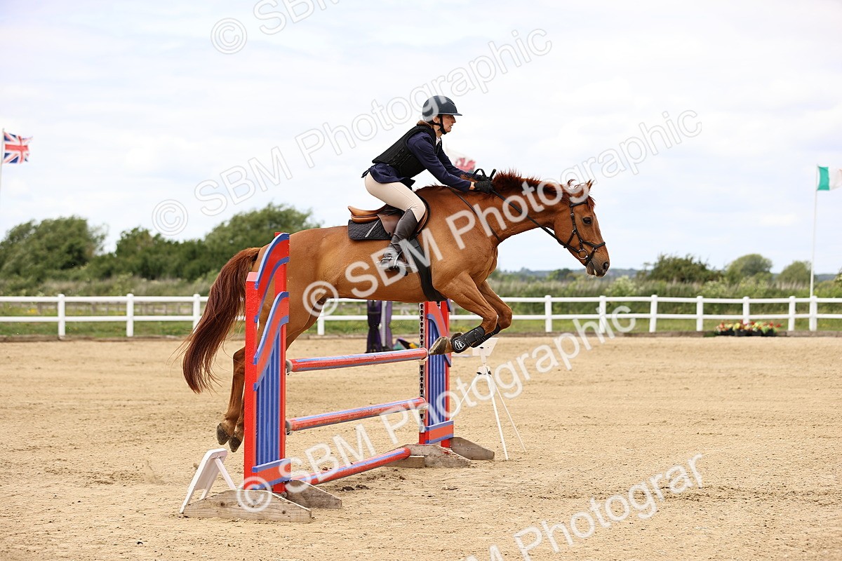 SBM_000427 - Class 4 - 1m showjumping