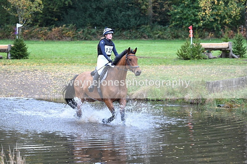 WJ7_3081 - Time 10:47 to 11:11 at the water