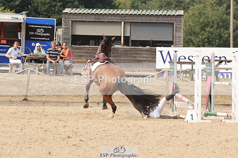 250816A-161327-02704 - Cls 9 Snr 1.10m Open