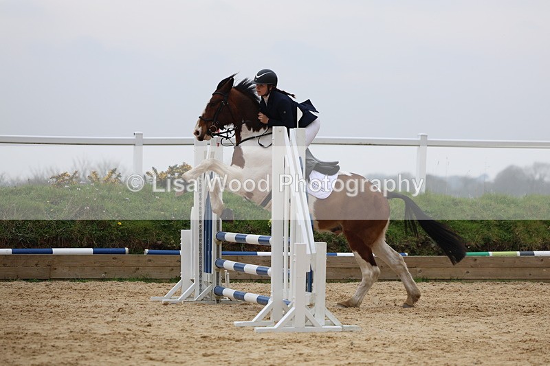 3E7A8312 - Class 12: Junior 80cm