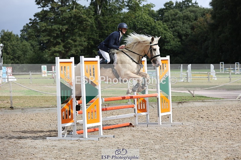 250829A-104220-01196 - Cls 7 British Novice and 90cm