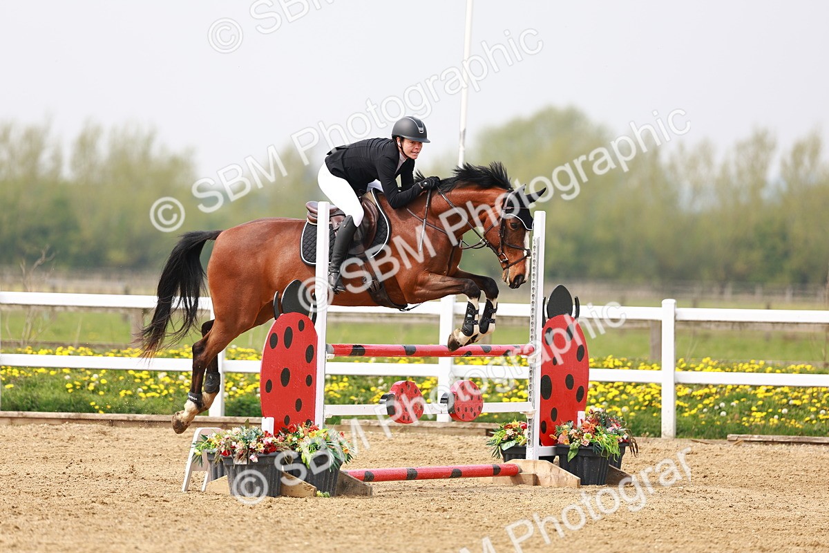  - Class 17 - Senior 1.05m