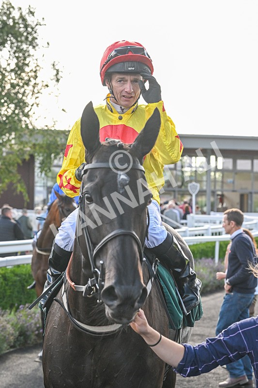 050825-Race 6-Happier-6429 - Race 6