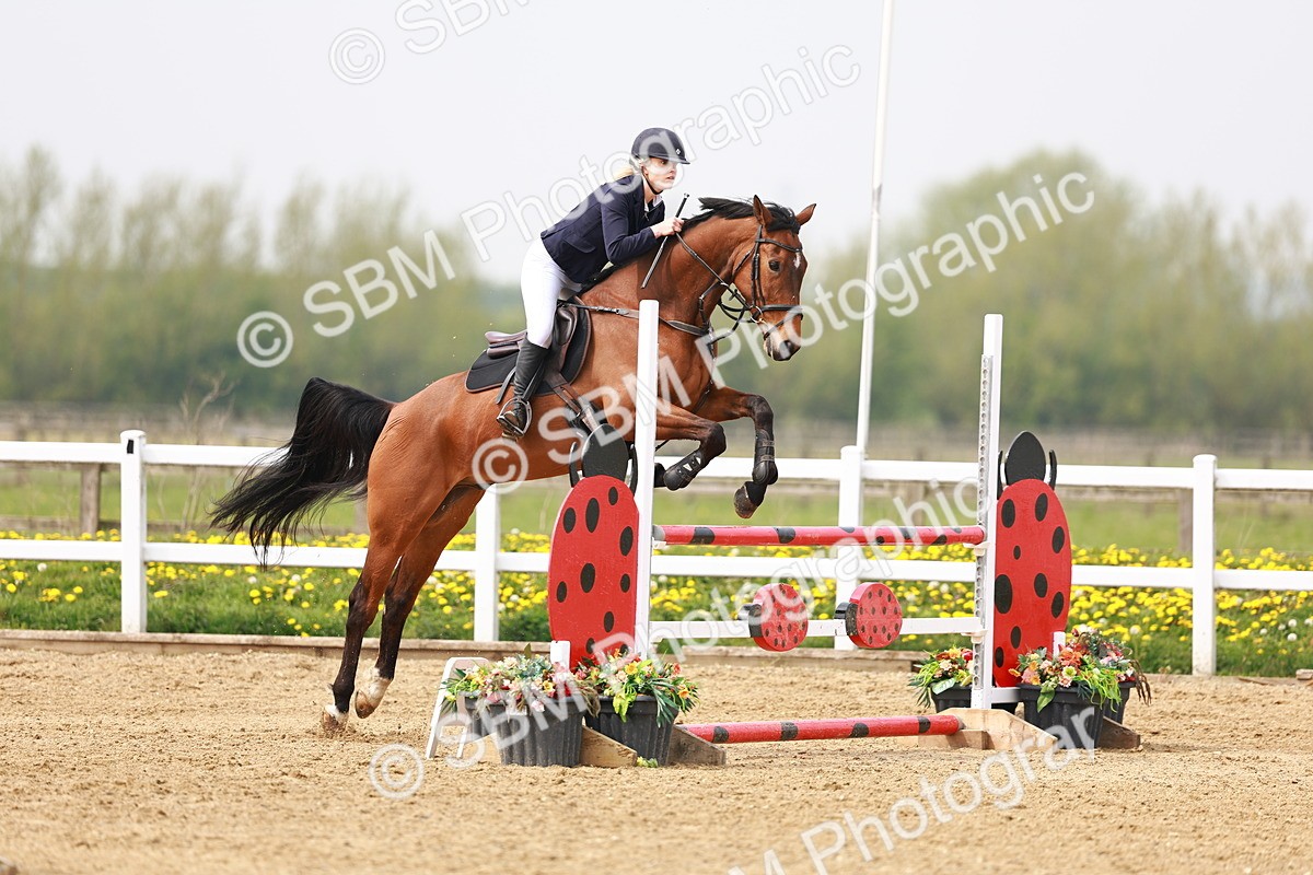  - Class 17 - Senior 1.05m