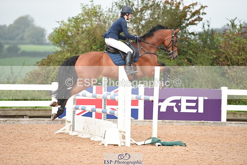 230902A-113032-00605 - Cls 8 1.05m Amateur Quali