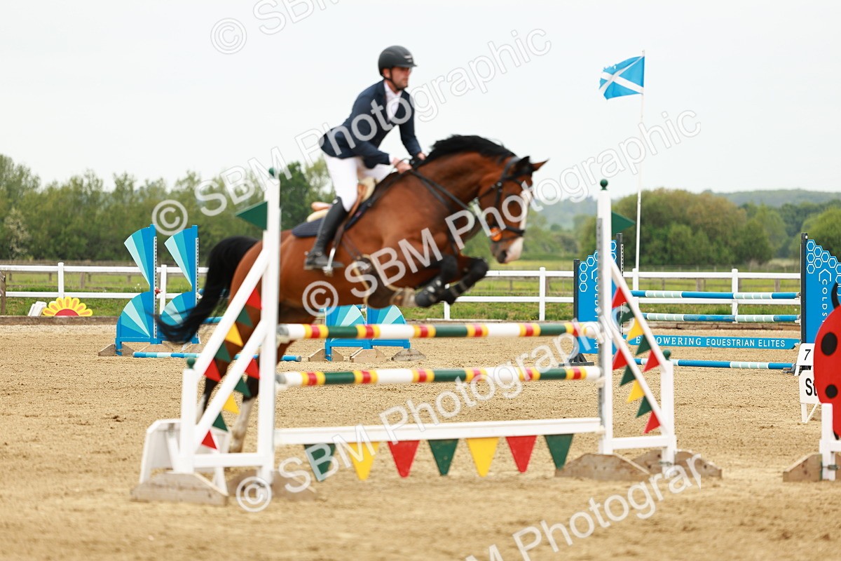 SBM_001038 - Class 4 - Senior Newcomers - 1.10m