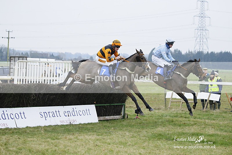 PtP 230122 326 - Cocklebarrow Races - Heythrop Hunt - 23/01/22