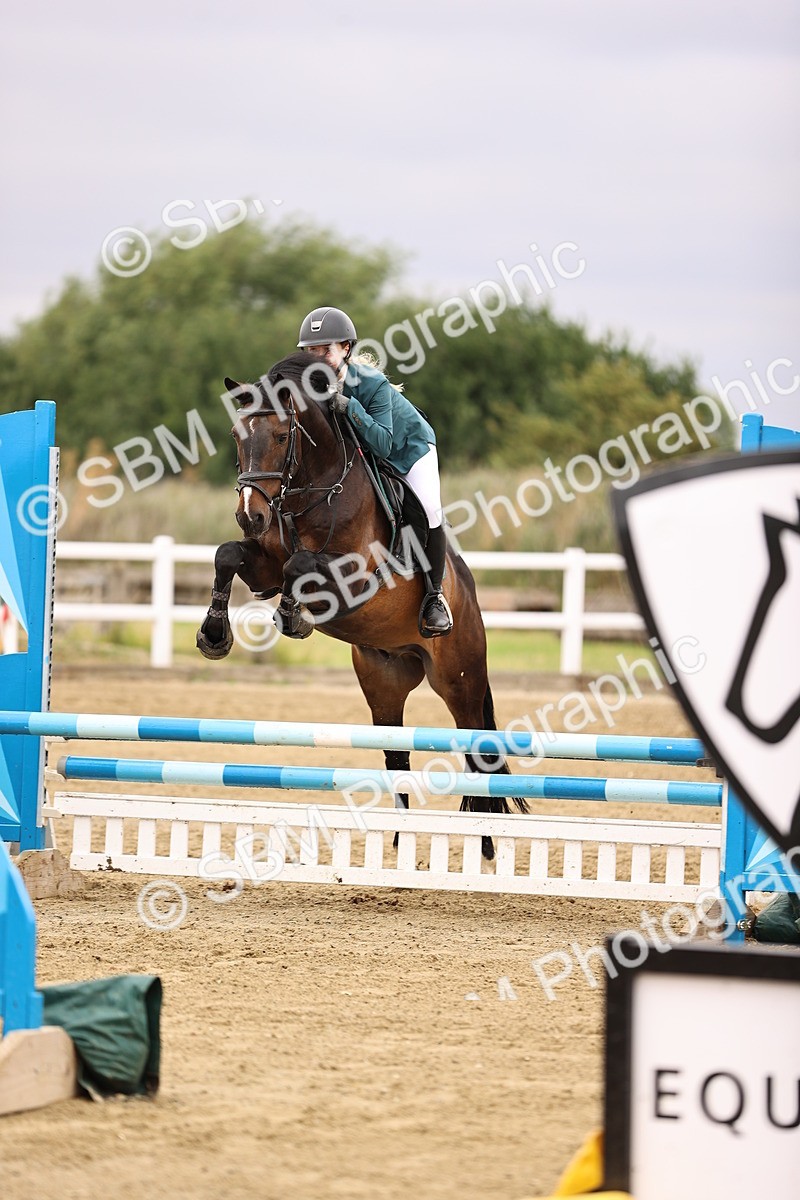 SBM_024306 - Class 8 - Clear Round