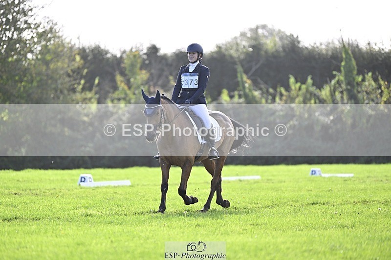 241025-120059-06995 - 373-Isabelle.Thwaite-BEACH.LADY
