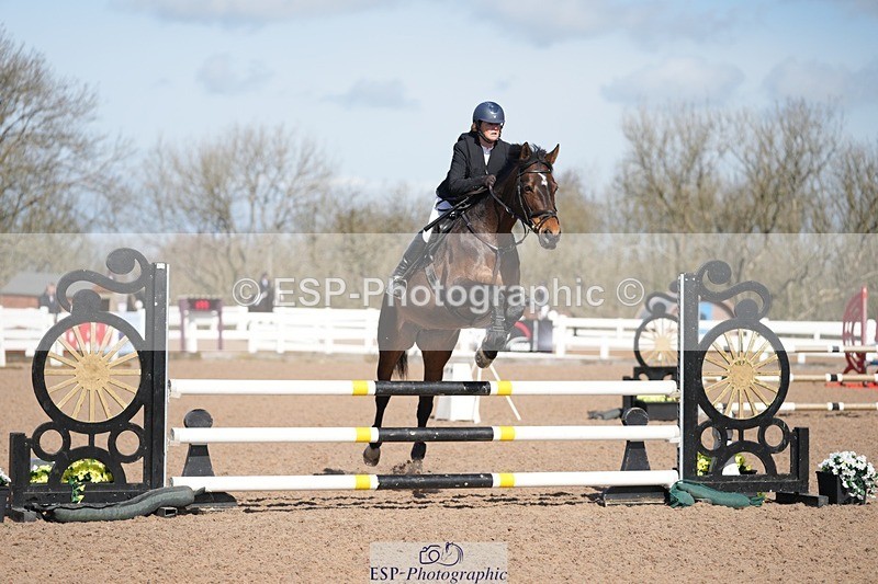 250329-103419-03670 - Cls 20 British Novice and 90cm