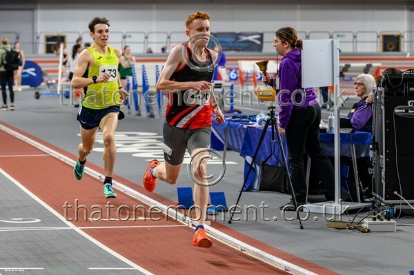 StudInd-914463 - Track Male Set One