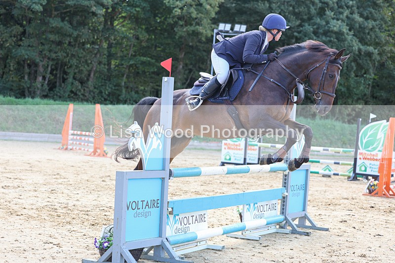 3E7A0596 - Class 4: Senior British Novice/90cm open