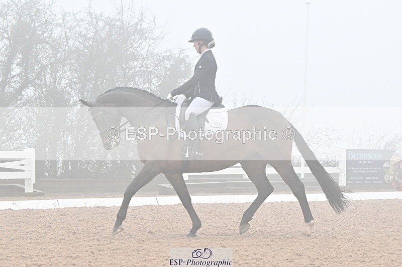 240217A-142639-03428 - 163-Anna.Johannson-Diamond.Bar