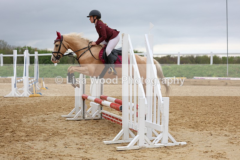 3E7A4622 - Class 9: Junior 60cm