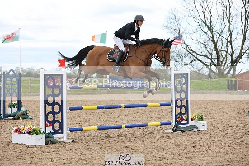 240419A-121816-07149 - Cls 6, 2 Star Medium Tour 1.35m