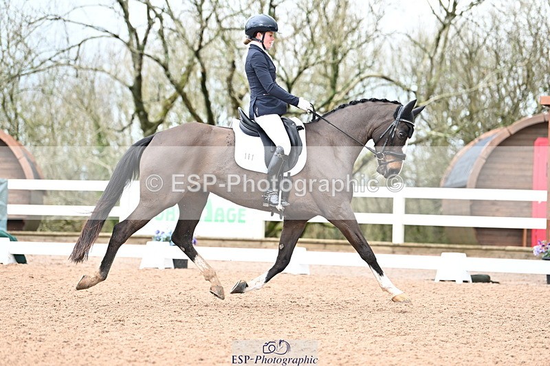 240218A-103237-05571 - 161-Katie.Warner-Active.Nuvalari