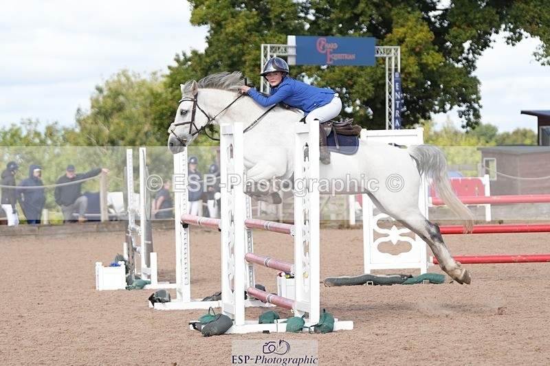 250921-115213-02562 - Cls 6 Pony Newcomers and 1m