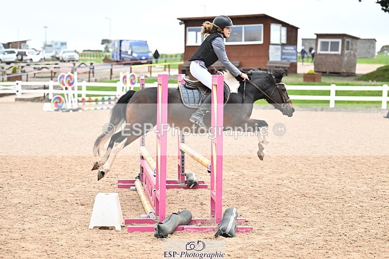 250920-100500-00108 - Cls 20+21 Club and Schools 60cm