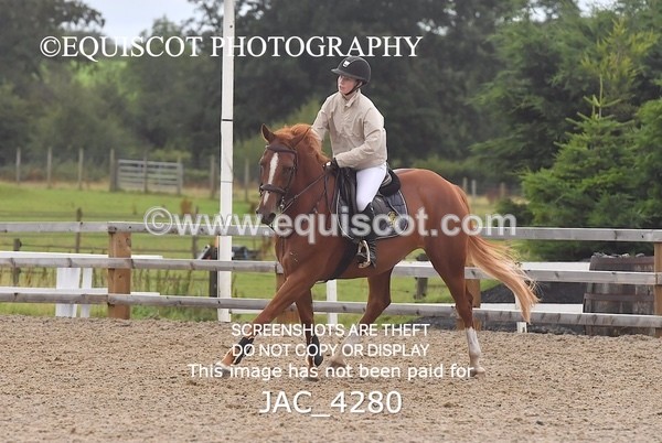 JAC_4280 - CLASS 7 Senior Foxhunter/ 1.20m Open