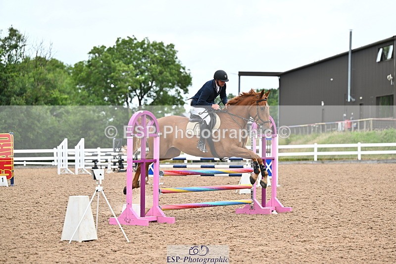 240703A-110840-00127 - Cls 02 Snr Disc & 1.00m Open