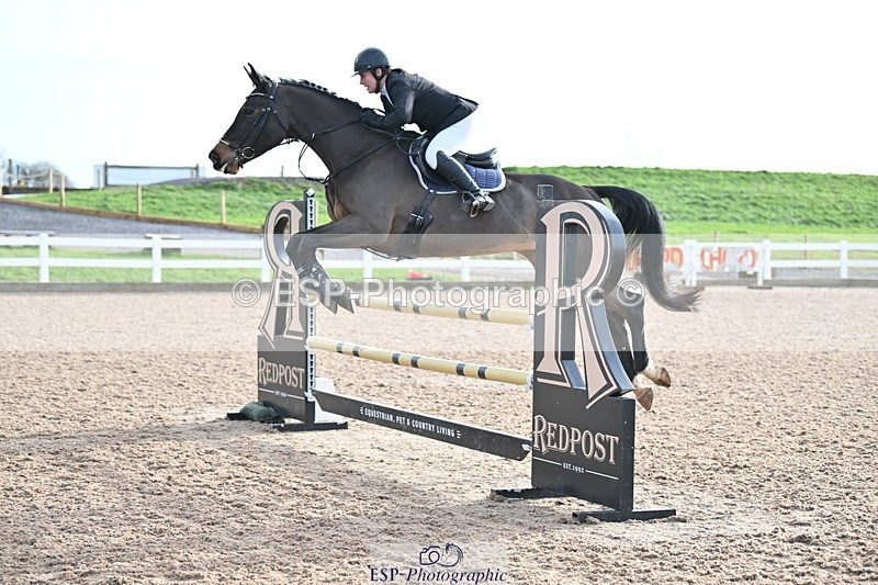 231208A-112945-00495 - Cls 4 Snr 1.05m Open