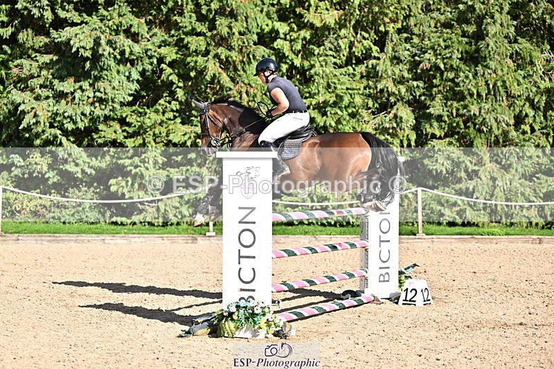 260906A-161854-04644 - Cls 24 Snr Foxhunter