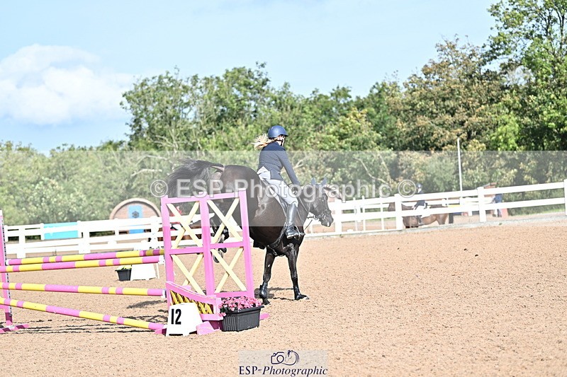 241004A-110013-01493 - Fri 07 Snr Brit Nov & 90cm Open