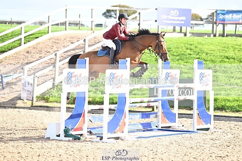 251005-102905-02775 - Cls 15 Foxhunter and 1.20m