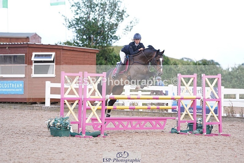 250627-195426-00562 - Cls 10+11 Children on Horses