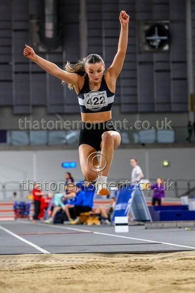 AgeInd25SAT-919148 - Field Female