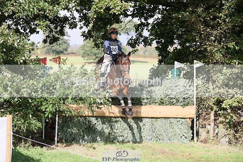 231020-105718-06278 - 030-MONBEG.SHELBY-Kat.Raybould-XC