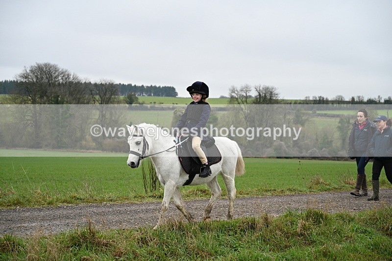 WJ7_9679 - Walk out..