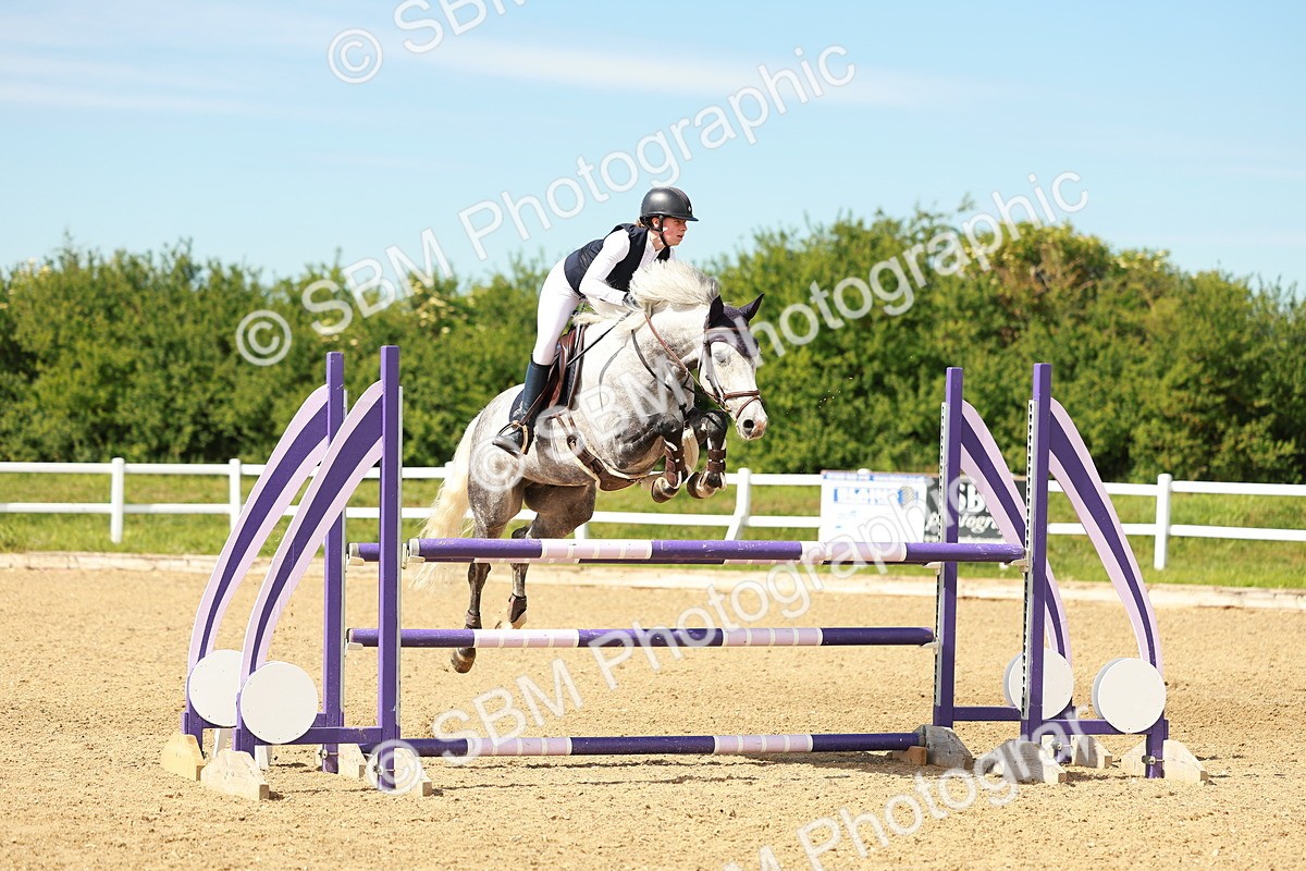 SBM_002541 - Class 4 - Senior Newcomers - 1.10m