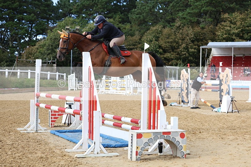 3E7A0581 - Class 13: Senior Newcomers/1.10m open