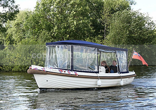 120701 TYCHY WT7A4017 - HENLEY ROYAL REGATTA - Sunday 1st July 2012