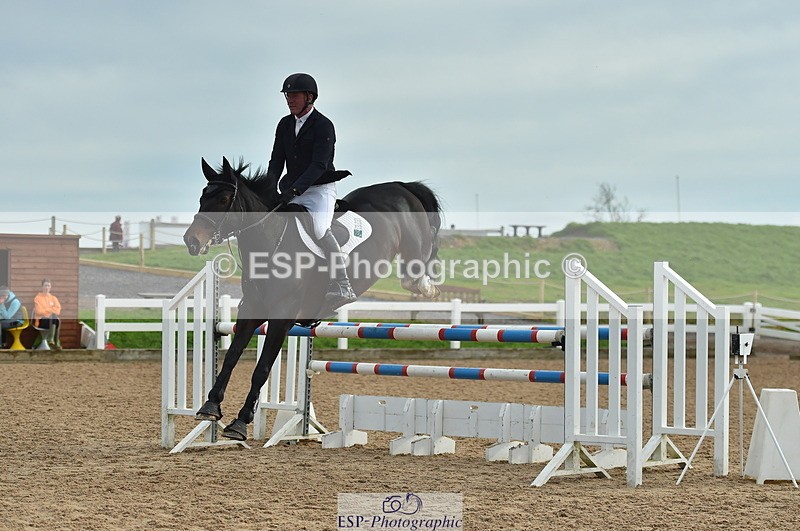 231111A-123956-01920 - Cls 12 Newcomers & 1.10m Open