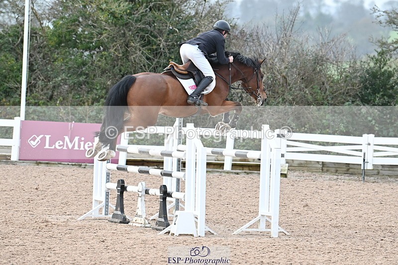 231208A-132405-00888 - Cls 6 Foxhunter & 1.20m Open