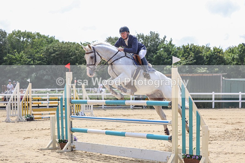 3E7A1836 - Class 9: Senior Foxhunter/1.20 open