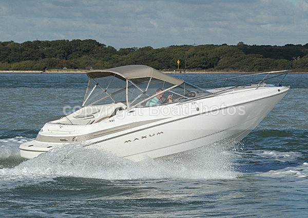 101024 MAXUM IMG_0866 - Motorboats - Open