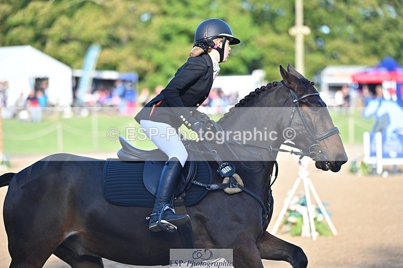 241027-100115-16198 - 358-Jessica.Meyer-LACKAGHMORE.VANDANGO