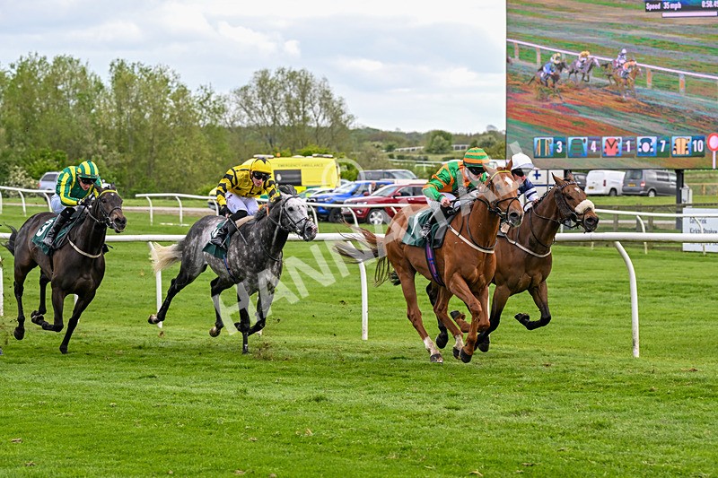 110526-Race 4-Irish Dancer-0849 - Race 4 4.00pm Download The Raceday Ready App Handicap