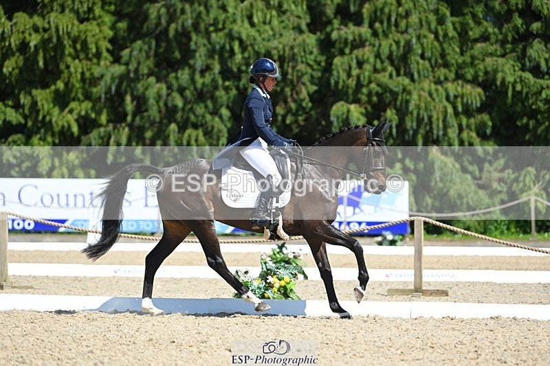 230526-145052-07026 - 485-OPPOSITION_HERALDIK_GIRL-Kirsty_Chabert-DR