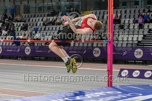 AgeInd25SAT-918815 - Field Male